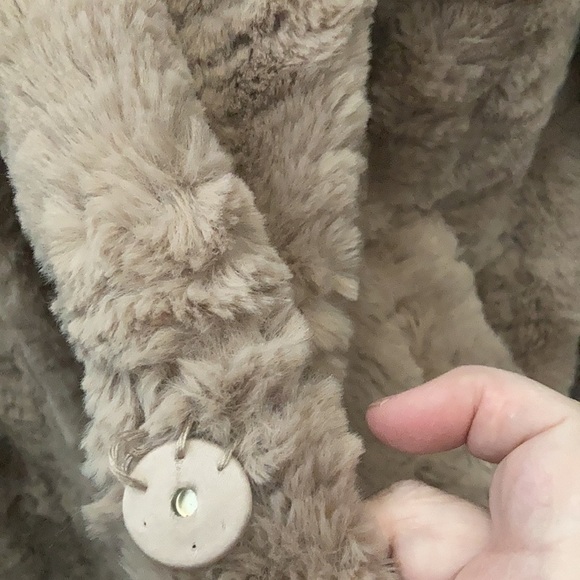 FINAL MARKDOWN Kenneth Cole faux fur coat xl - Picture 6 of 7